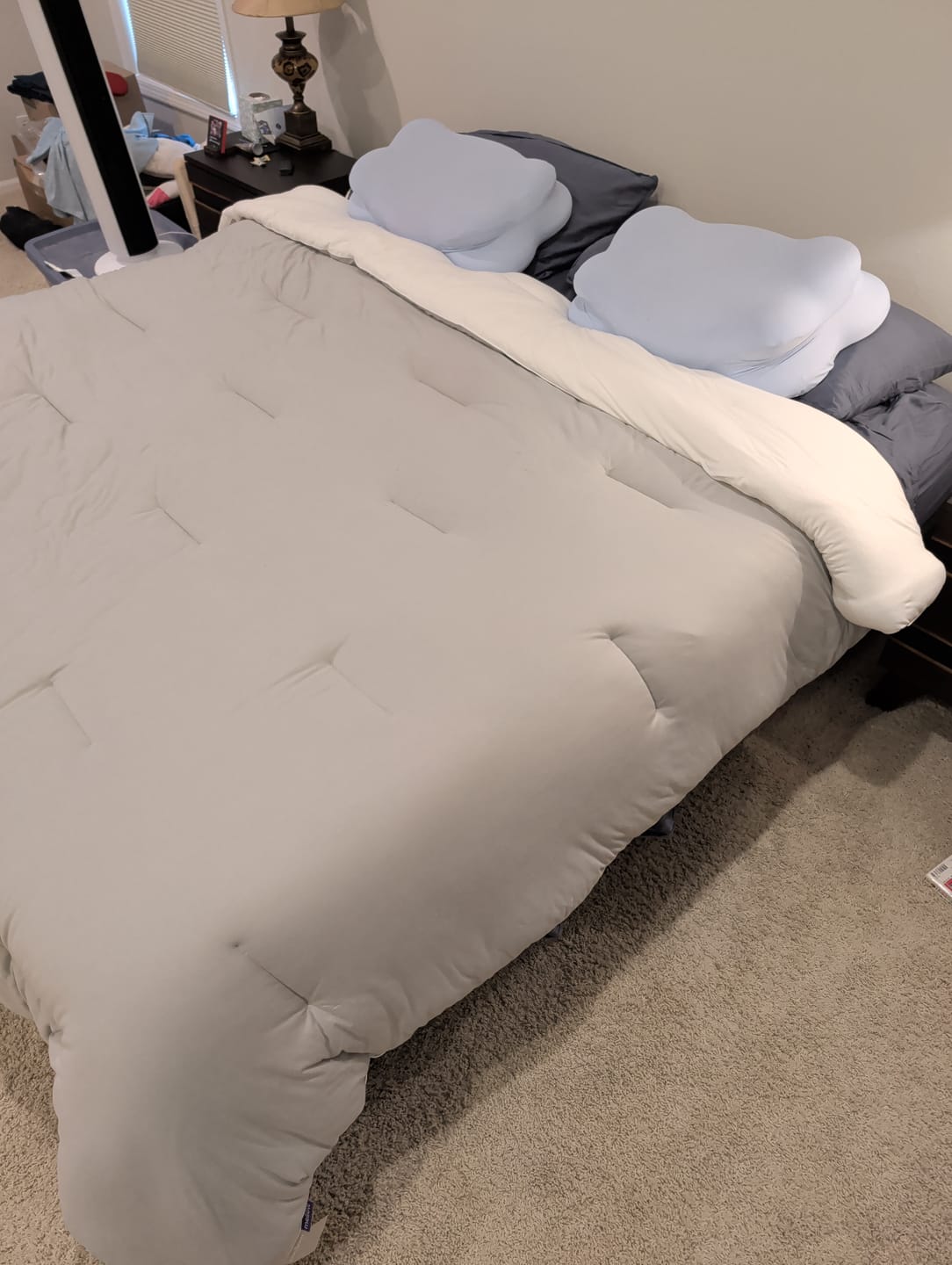 Edredón blanco recibido por una clienta de Mellow Sleep en TikTok Shop